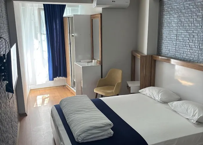 Oezhan Hotel Antalya, Türkiye