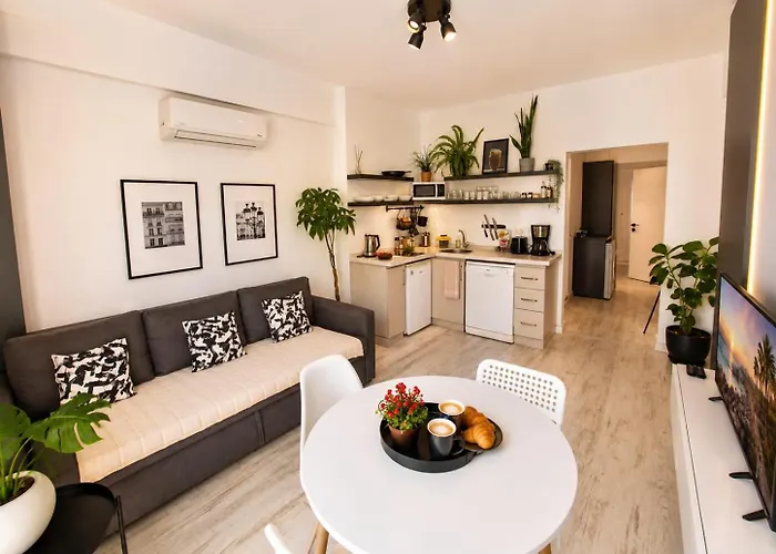 Alex Suites Lara